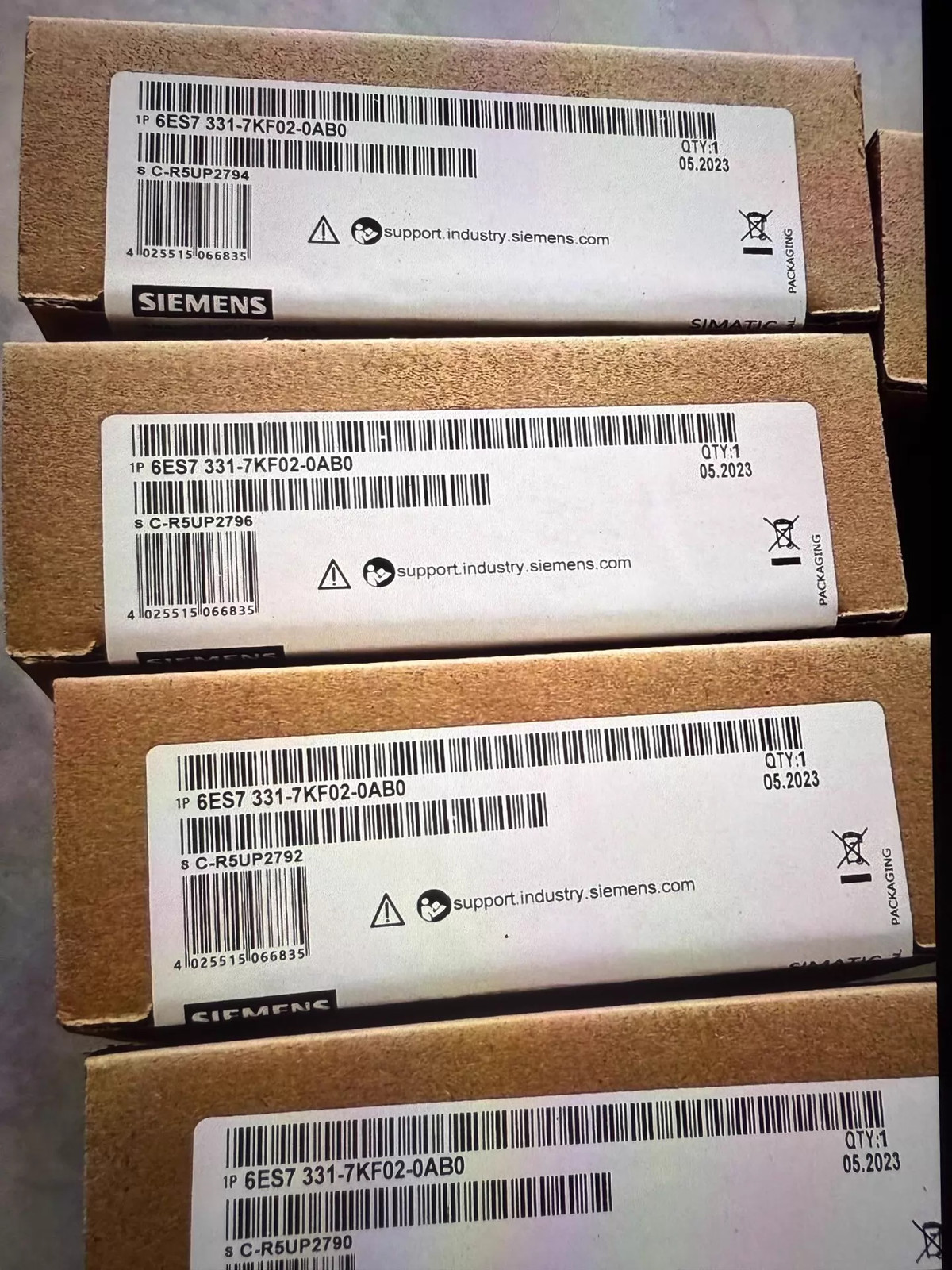 6ES7331-7KF02-0AB0 1PCS Brand New SIEMENS 6ES7 331-7KF02-0AB0 Fast delivery