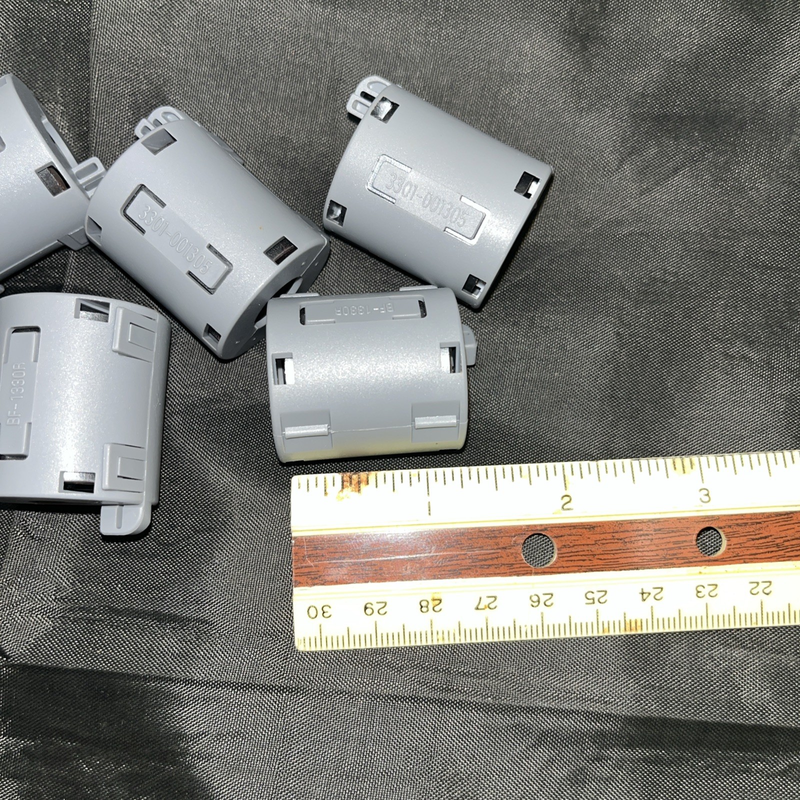 Lot Of 5 Samsung 3301-001305 Clamp Ferrite Core EMI Filter Snap-On 13mm Cable