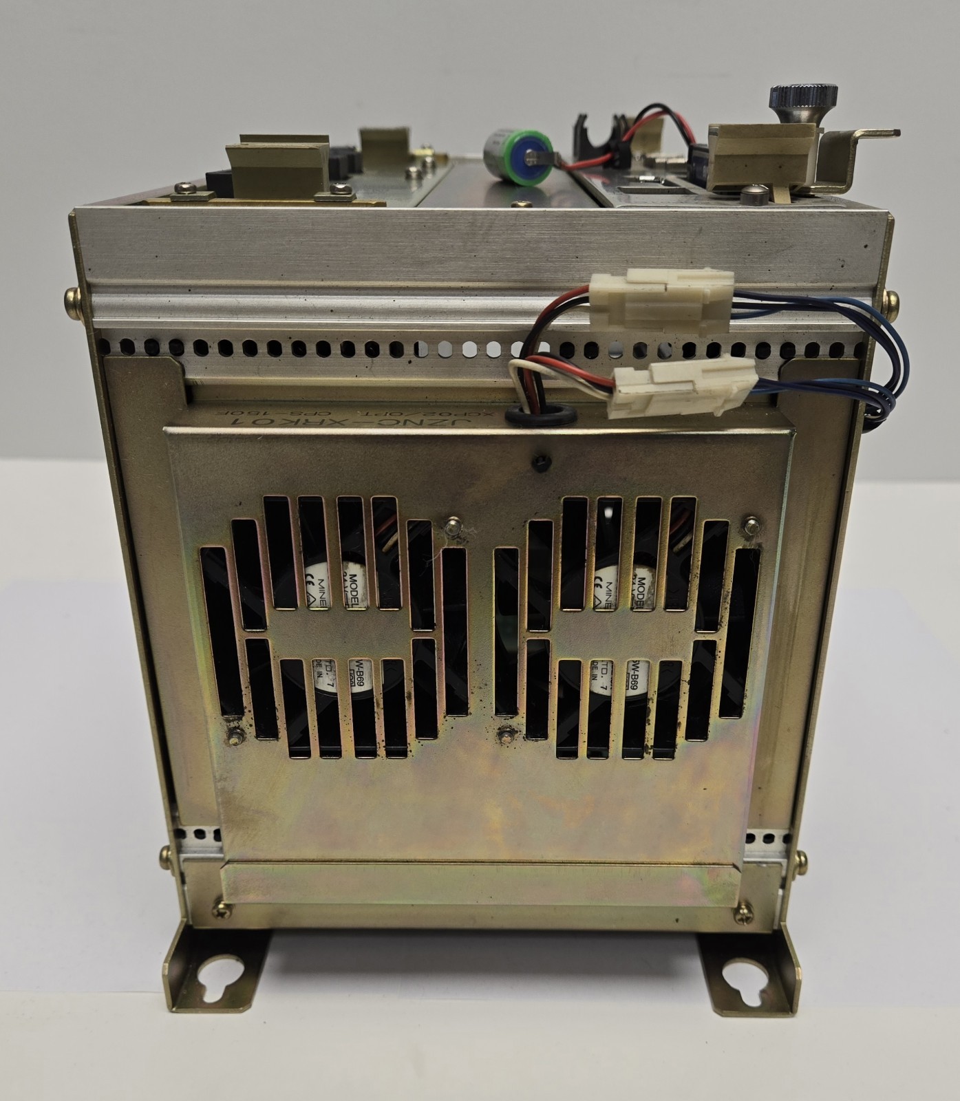 YASKAWA JZNC-XRK01D-1 ROBOT CONTROLLER. WITH YASNAC CN05 POWER SUPPLY.