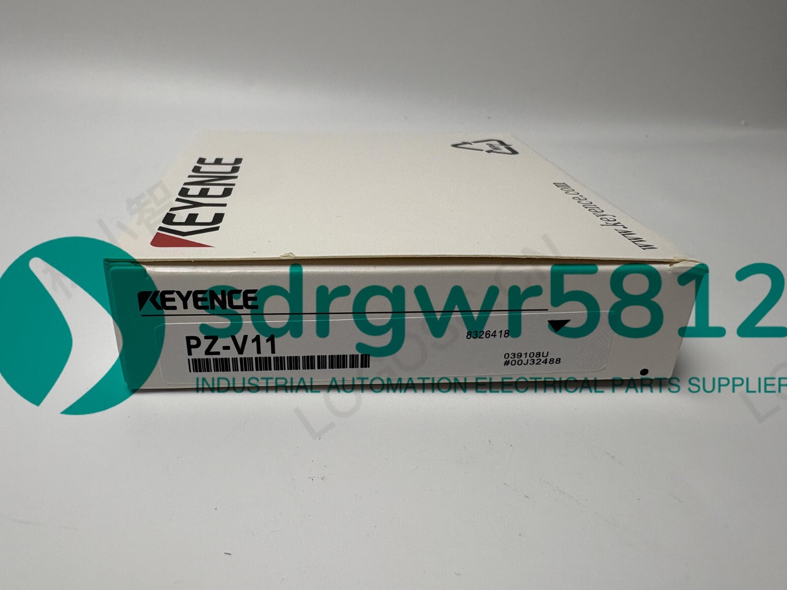 1PC Keyence PZ-V11 PZV11 Photoelectric Sensor New