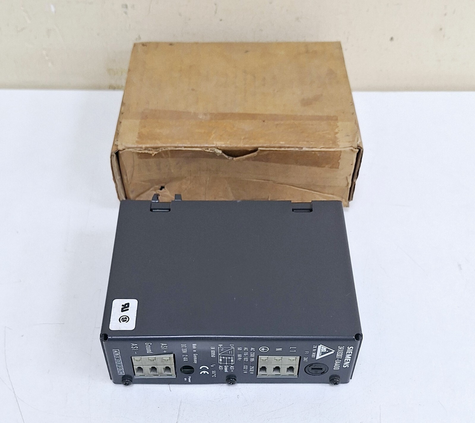 Siemens 3RX9307-OAAOO Power Supply 2.4A