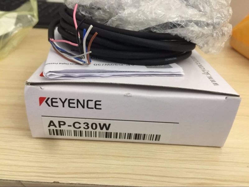 Keyence AP-C30W Pressure Sensor 1PC New APC30W Free Shipping