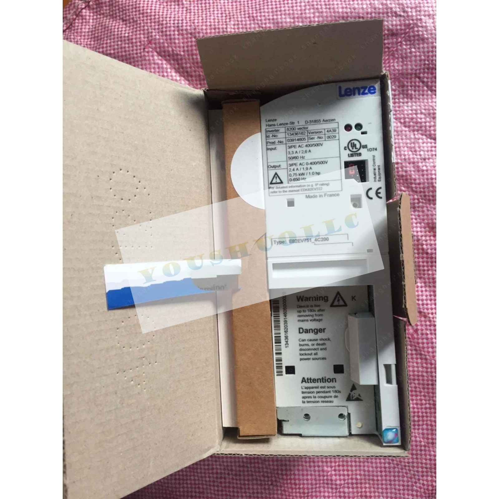1PC New Lenze Inverter In Box E82EV751k4C200
