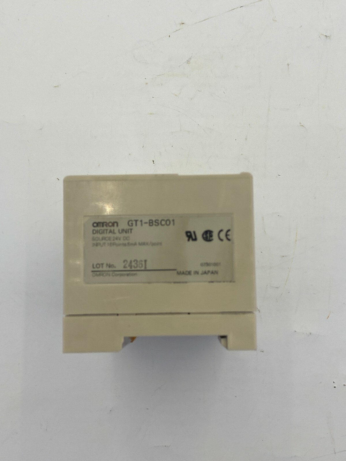 OMRON GT1-BSC01 DIGITAL INPUT UNIT 24VDC 16 POINT