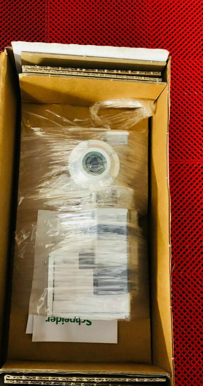 Schneider Electric ILE2K661PB1A6 DC Brushless Motor