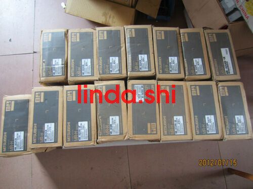 NEW Mitsubishi Servo Motor HC-KFS13BG1 #OH19
