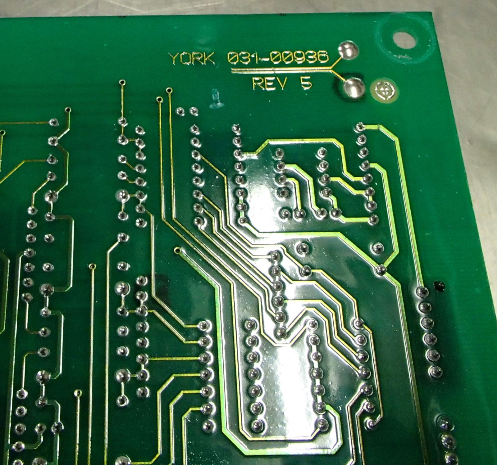 York 031-00936-002 Rev I Logic Control Circuit Board Chiller removedYSCACAS2-CHC