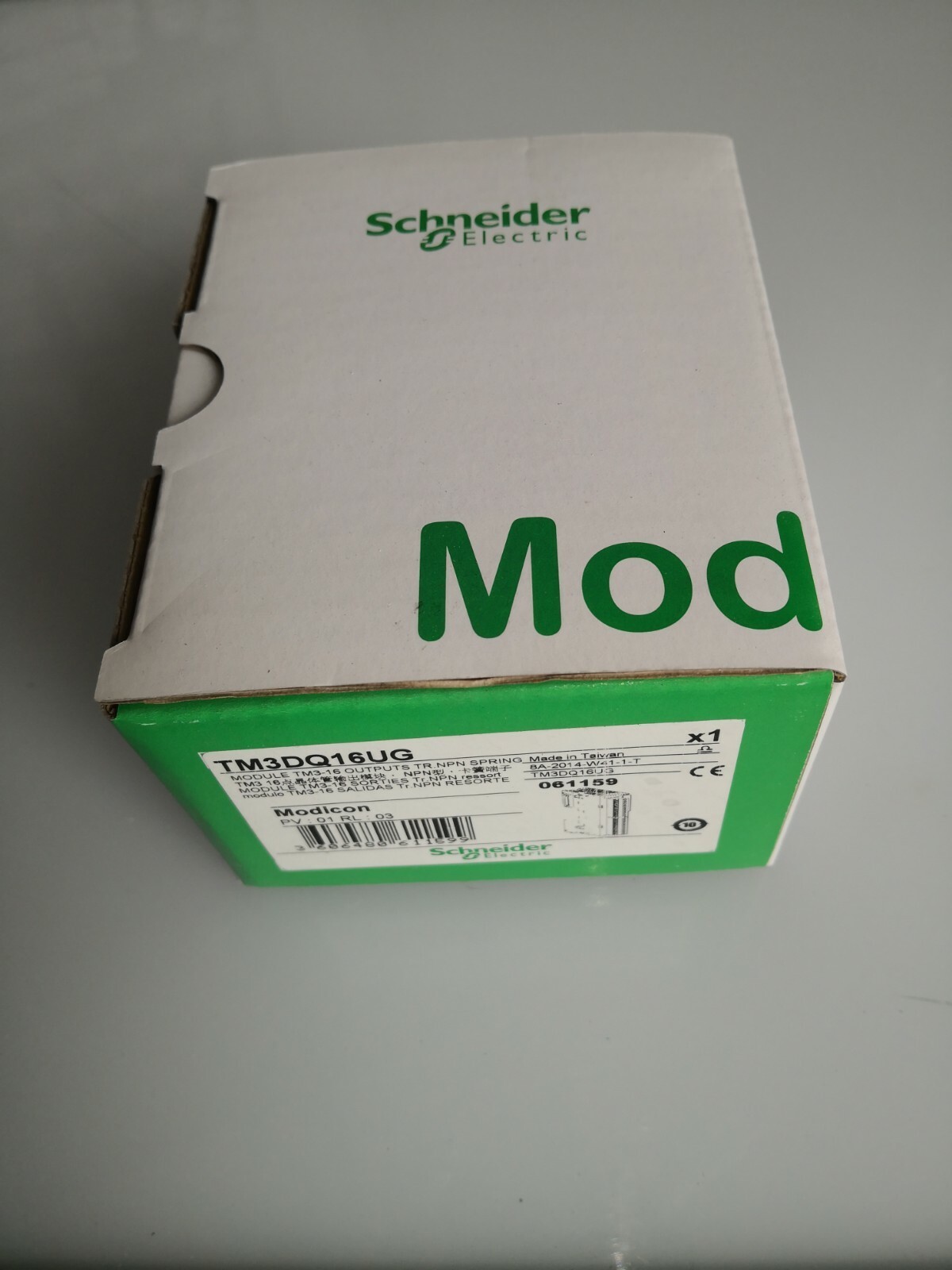 TM3DQ16UG Schneider Elect Digital Output Modicon TM3 16 Output Spring New In Box