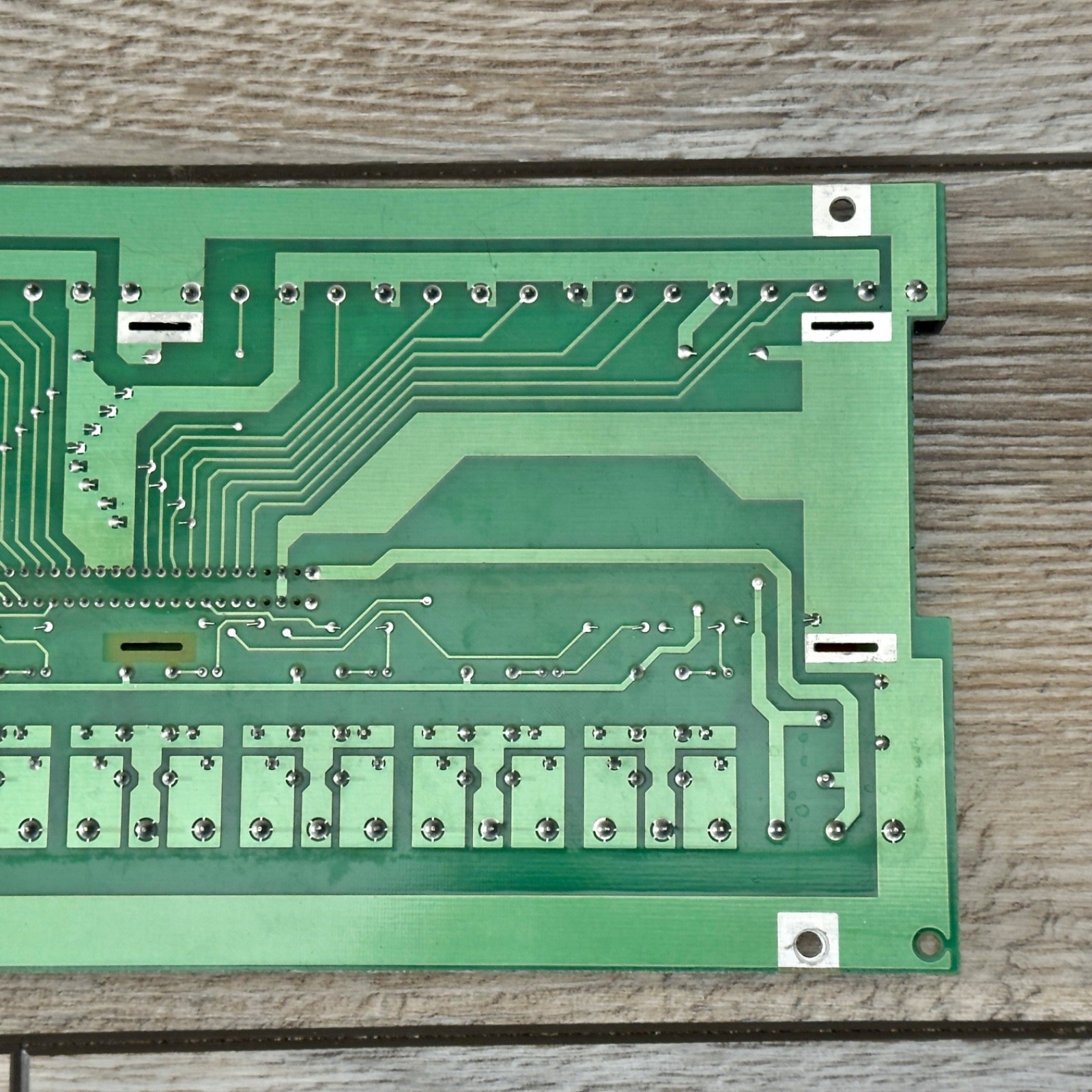 Invensys Barber Colman Microzone II Controller Panel Mount Terminal Board