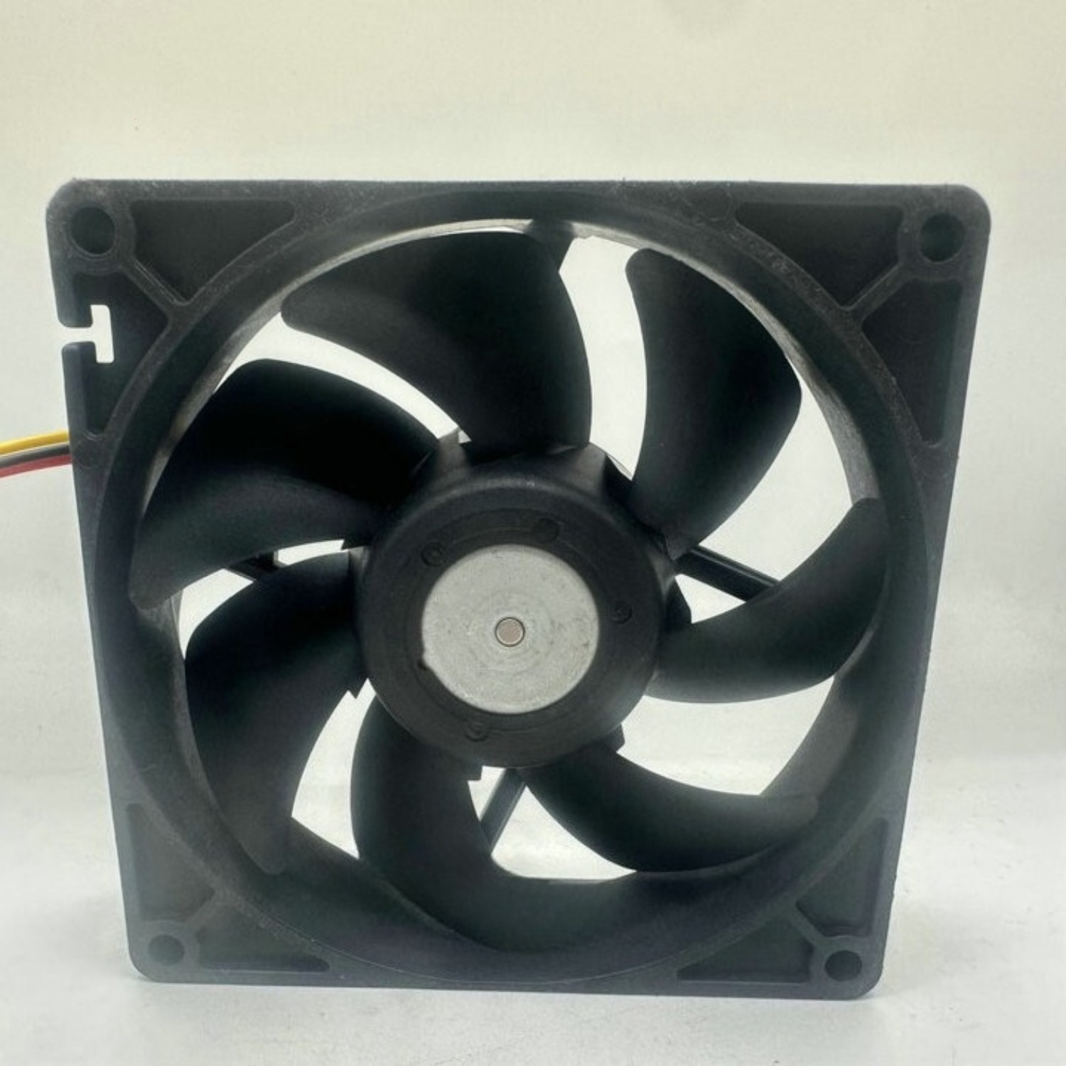 1PCS Nidec Fan T92T12MUA7-53 DC12V 0.25A 9225 9CM 3-wire cooling fan