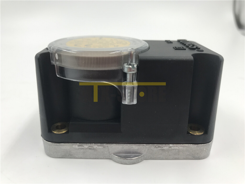 1pcs New Dungs Pressure Switch GW150A5 For Gas Burner Arrival Original