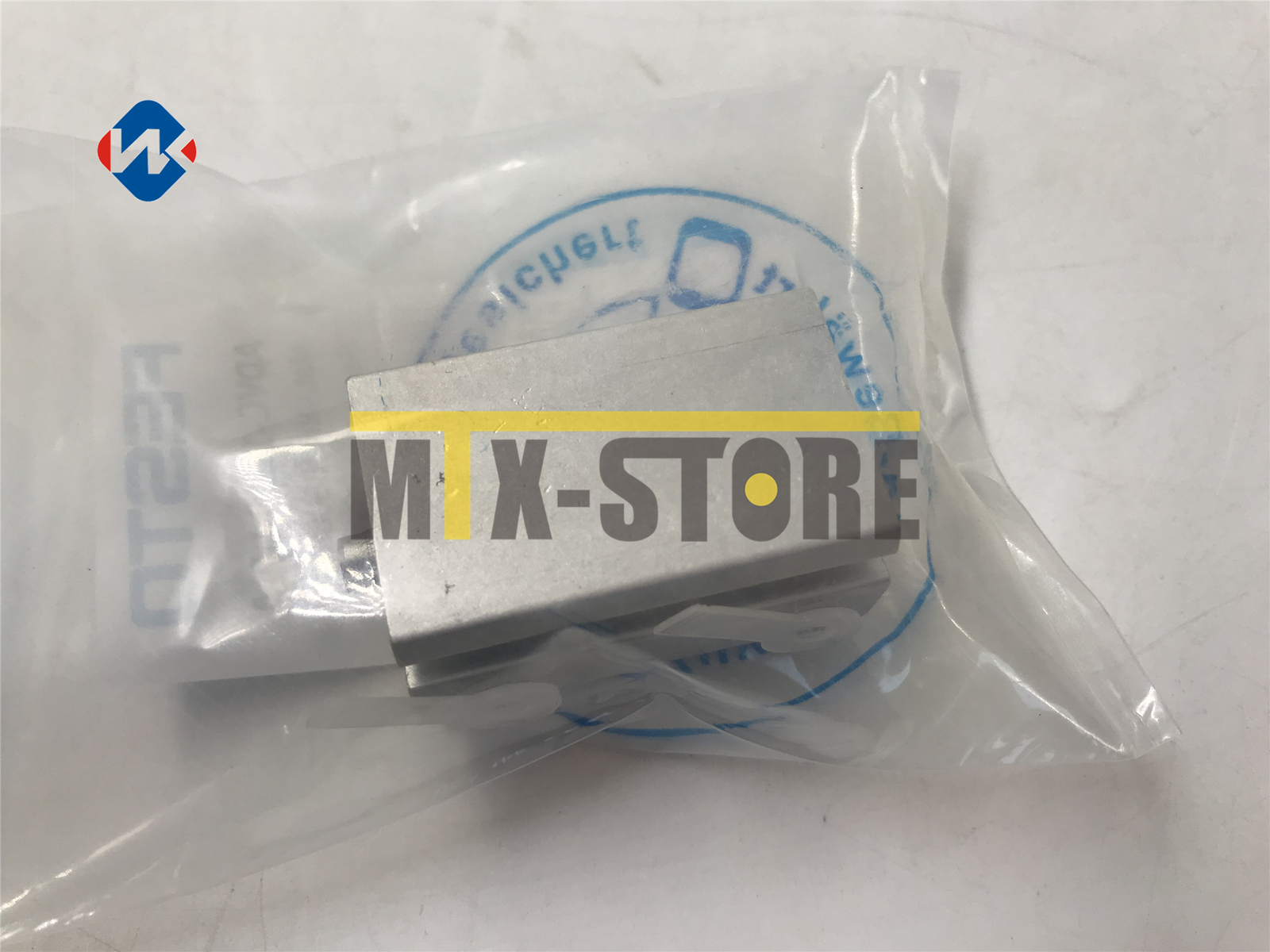 1QTY FESTO Brand new ones Cylinder ADVC-12-10-I-P-A