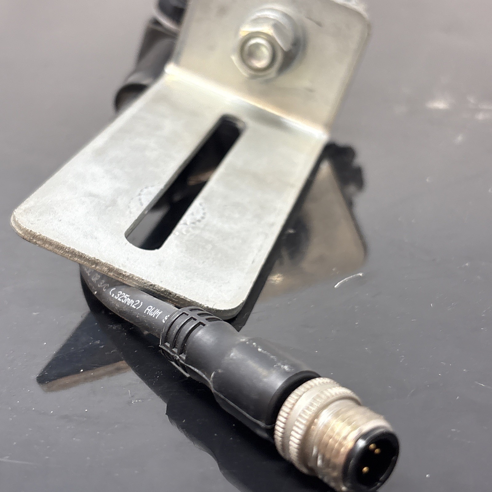 ALLEN BRADLEY 42EF-P2RJB-G4 SERIES B SENSOR (1)