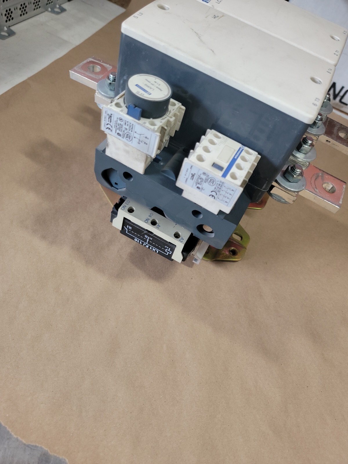 SCHNEIDER ELECTRIC SQUARE D Telemecanique LC1F4004F7 / LC1F4004