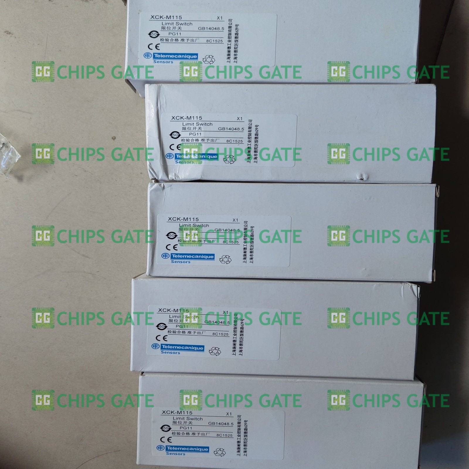 1PCS New in Box Limit Switch In Box XCK-M115 XCKM115