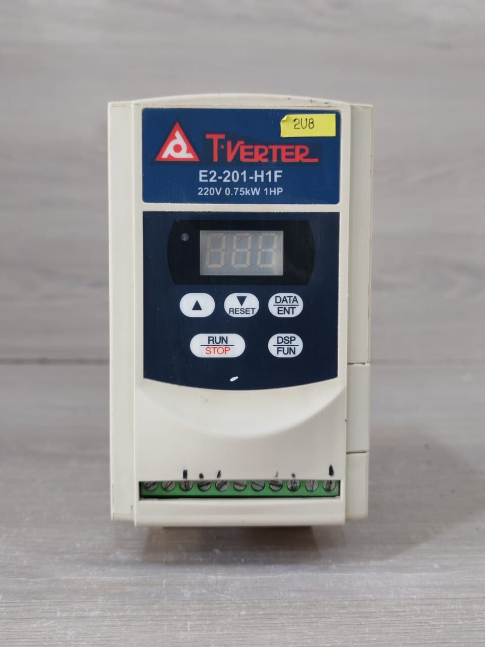 TAIAN E2-201-H1F Inverter 220V 0.75KW 1HP