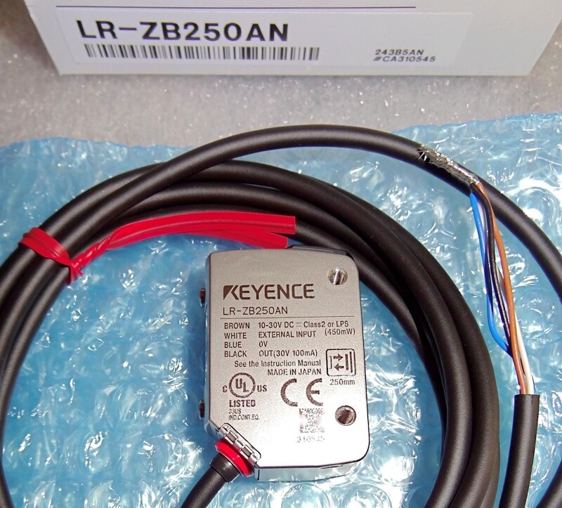 1PC KEYENCE LR-ZB250AN LRZB250AN Laser Sensor New In Box Expedited Ship