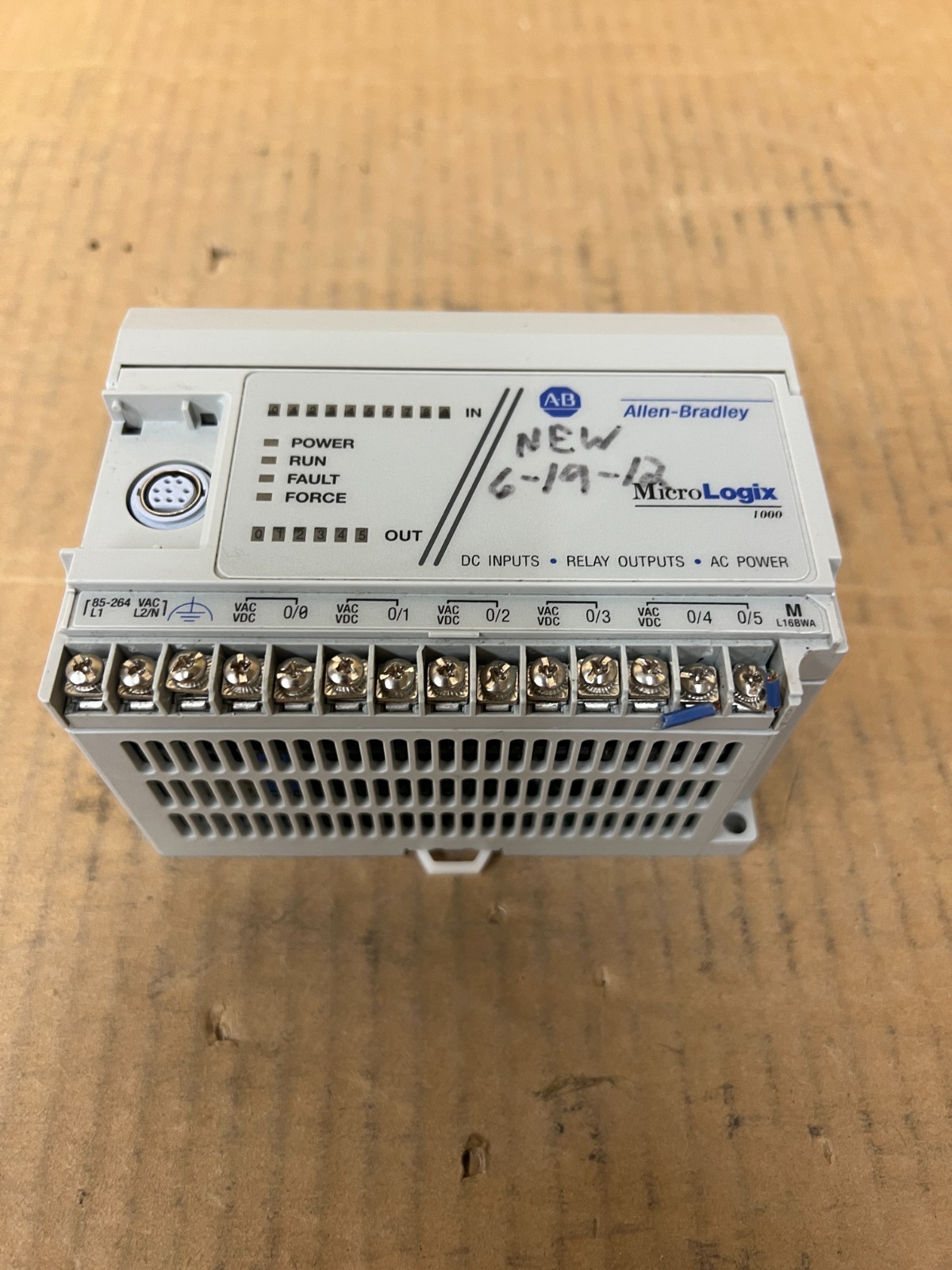 ALLEN BRADLEY 1761-L16BWA SER E MICROLOGIX 1000 CONTROLLER, XLNT TAKEOUT! M/O!!