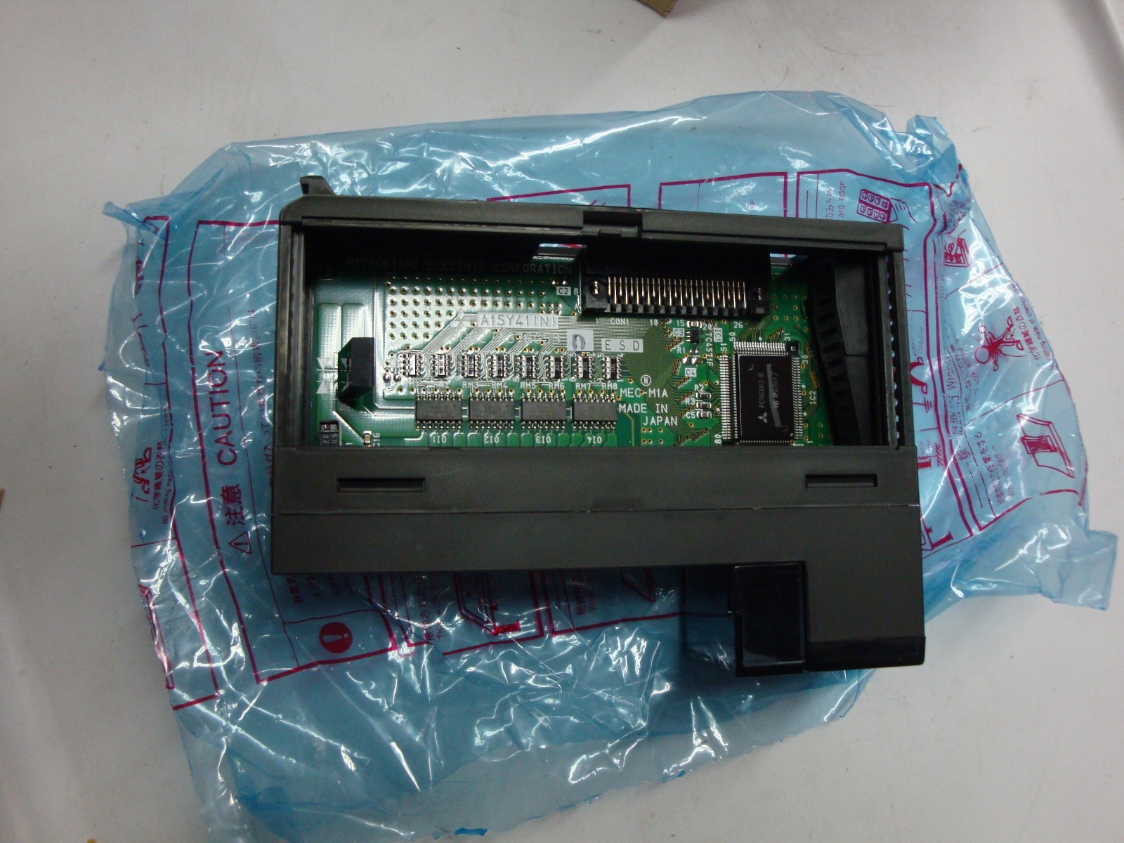 Mitsubishi A1SY41 Output Unit DC12/24V 0.1A Lot 2 S1B8