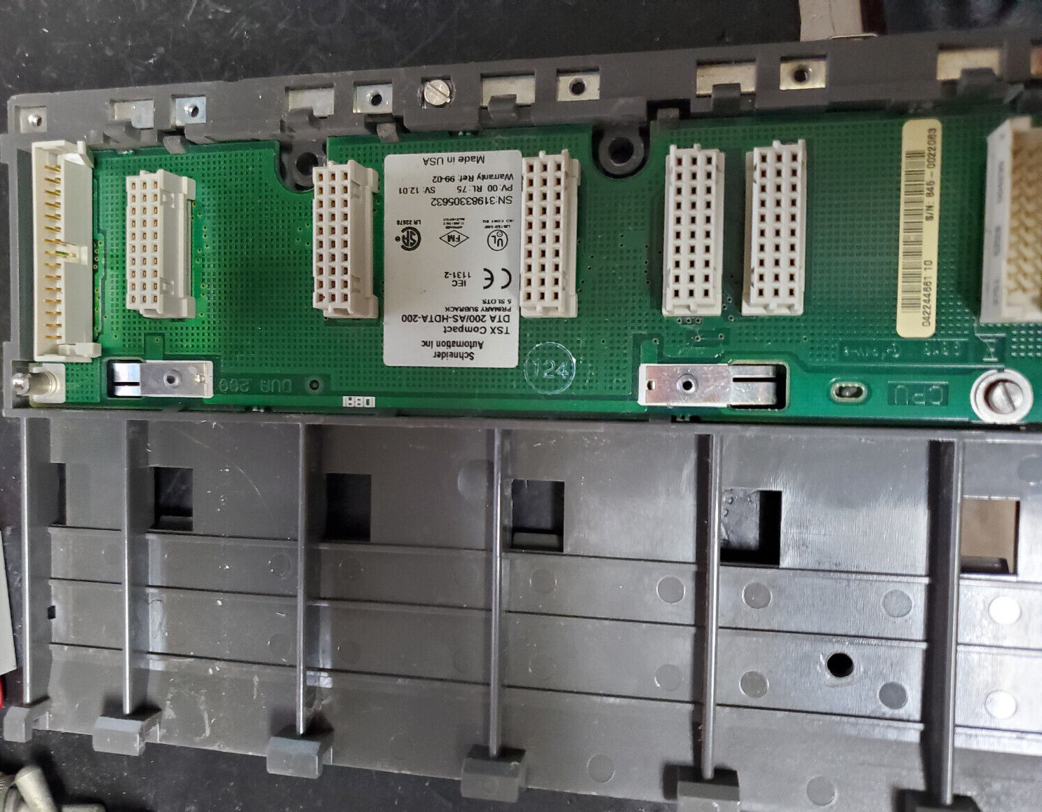 AEG SHNEIDER MODICON PC-A984-145 COMP 984 CPU +backplane, Discriete I/O modules