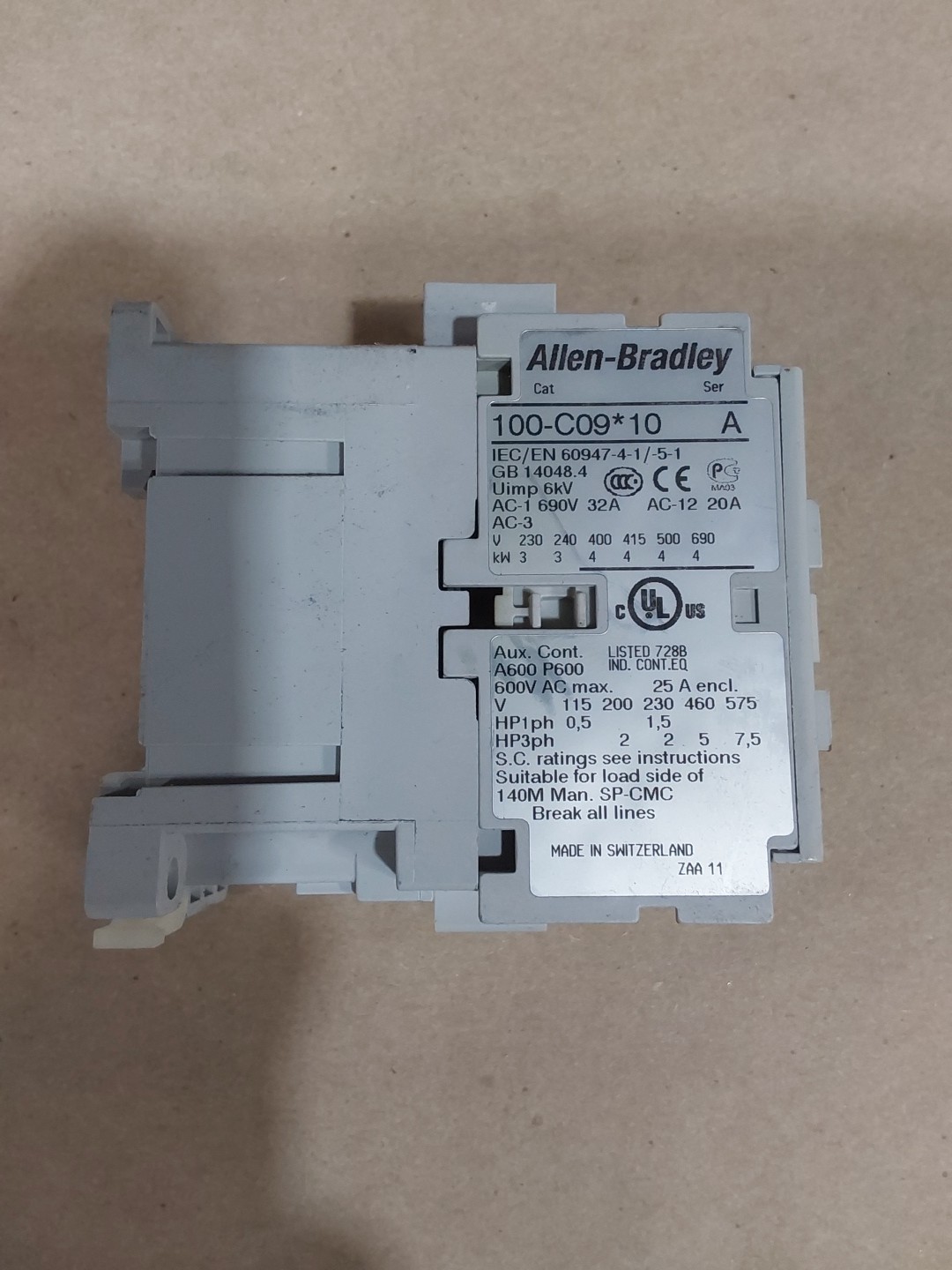 ALLEN-BRADLEY 100-C09*10 SER A CONTRACTOR COIL VOLTAGE 110V AC 100C0910