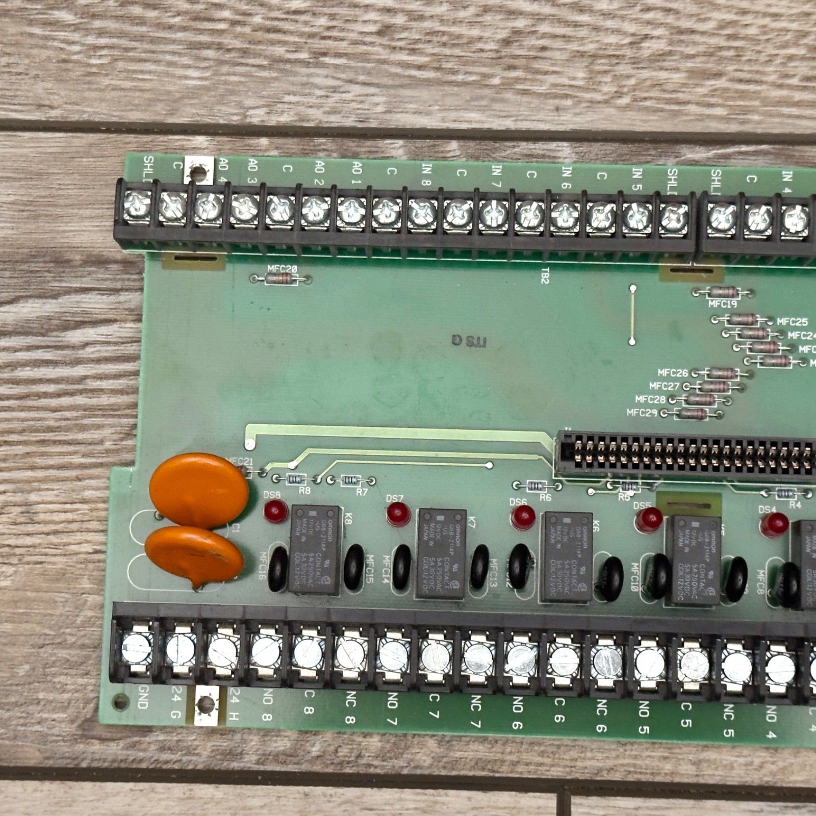 Invensys Barber Colman Microzone II Controller Panel Mount Terminal Board PCB