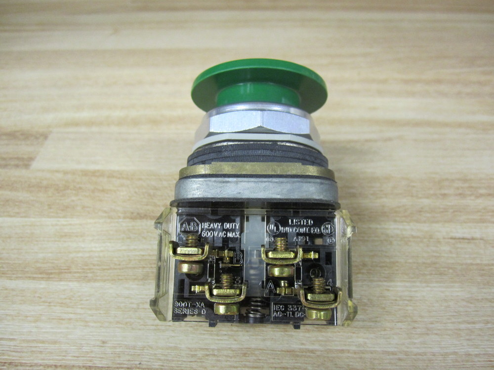 Allen Bradley 800T-D1A Pushbutton 800TD1A w/800T-XA Green