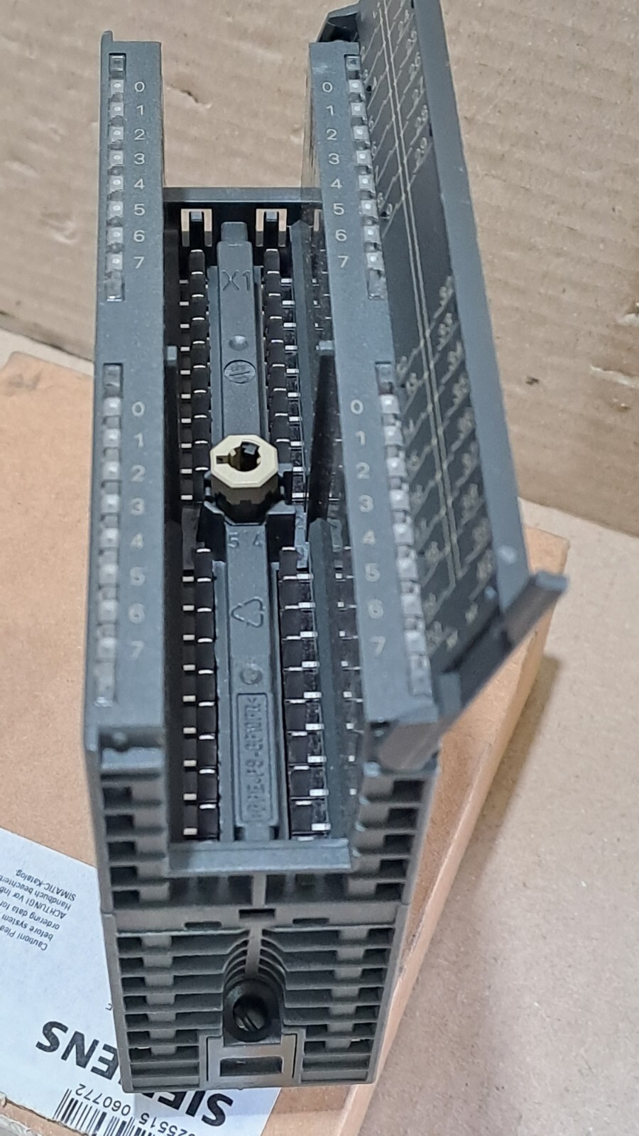 Siemens SIMATIC S7-300 SM 321 6ES7321-1BL00-0AA0 #BD7809# ( 1 pcs)