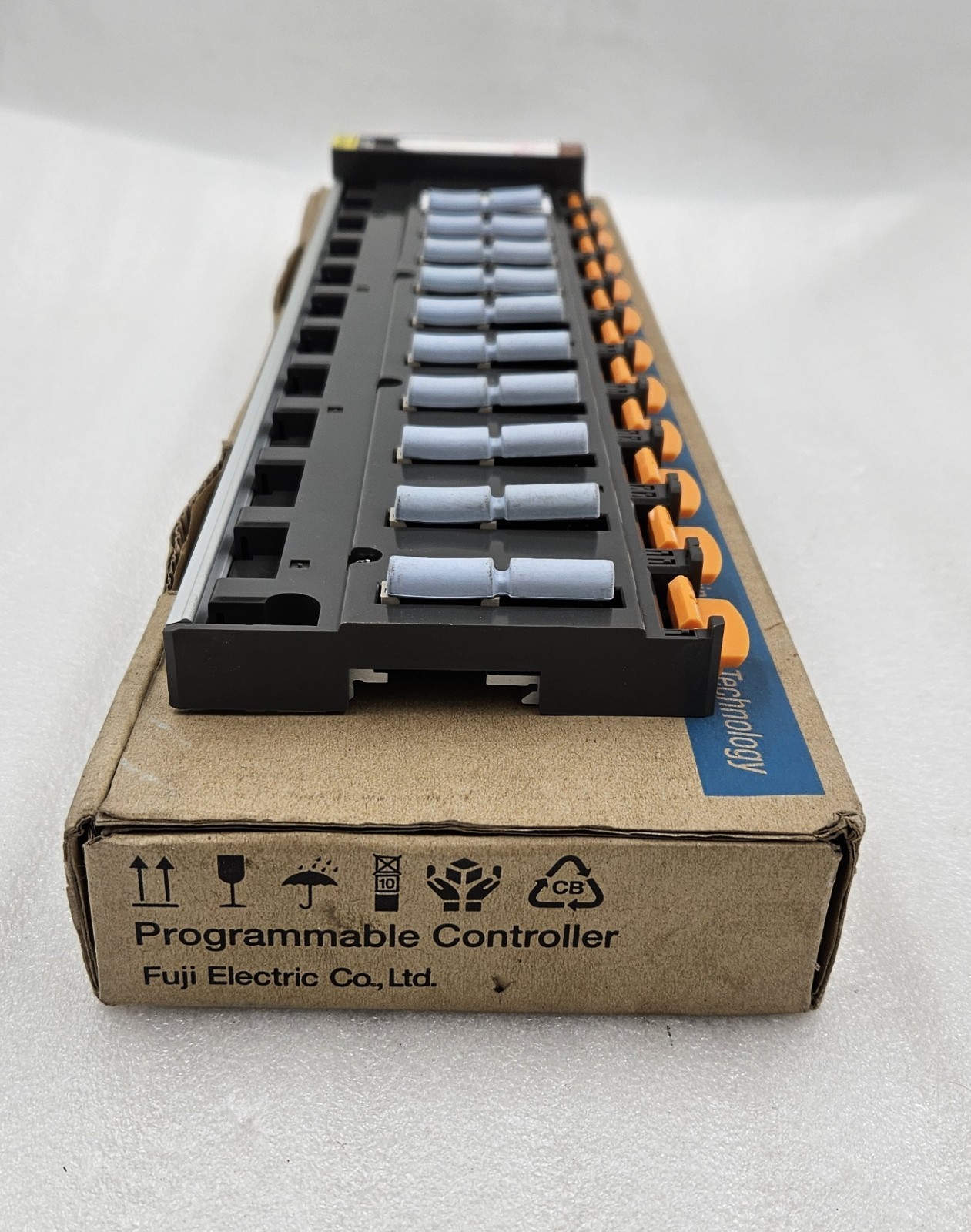 FUJI ELECTRIC NP1BS-11D POWER INPUT DC24V 80mA [FAST SHIPPING]