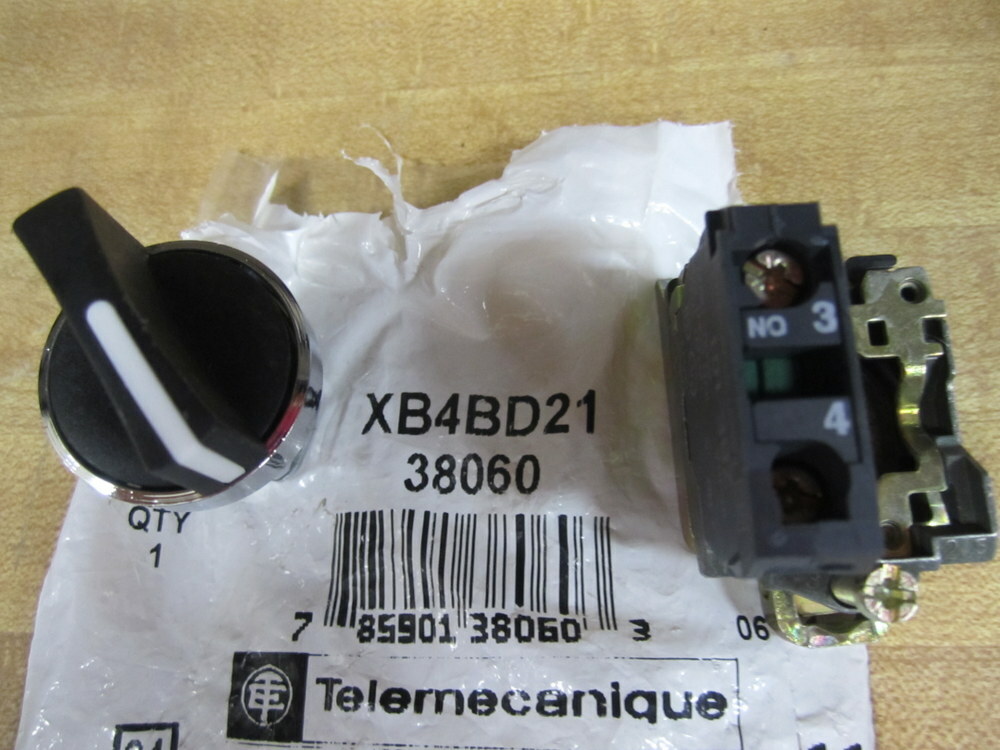 Telemecanique XB4-BD21 Schneider Selector Switch XB4BD21