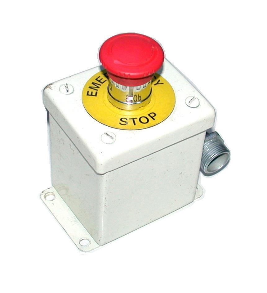 TELEMECANIQUE ZBE-102 E-STOP MAINTAINED TWIST RELEASE STEEL PUSHBUTTON STATION