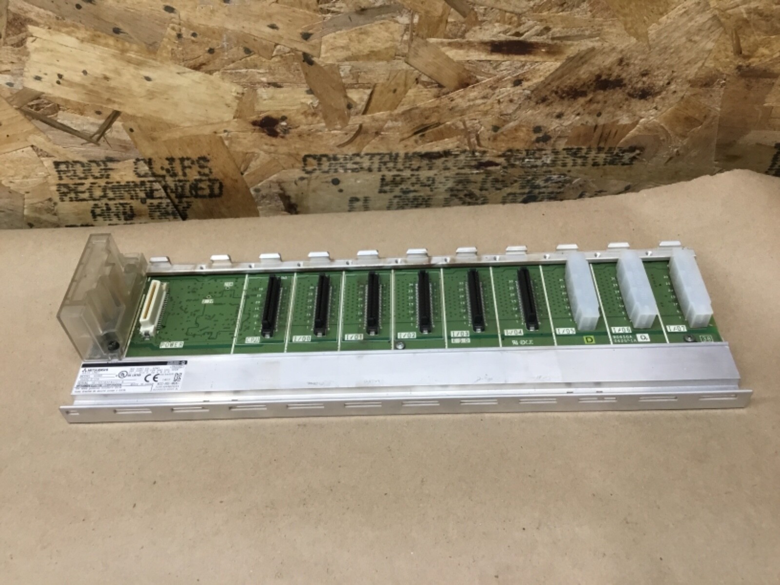 Mitsubishi Q38B Melsec-Q Base Unit #04X31