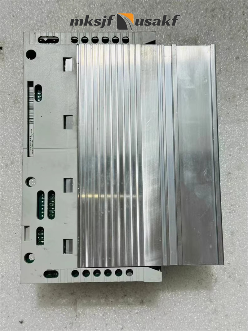 1PC USED LENZE E82EV751-4C200 SERVO INVERTER E82EV751K4C200 US Free tax