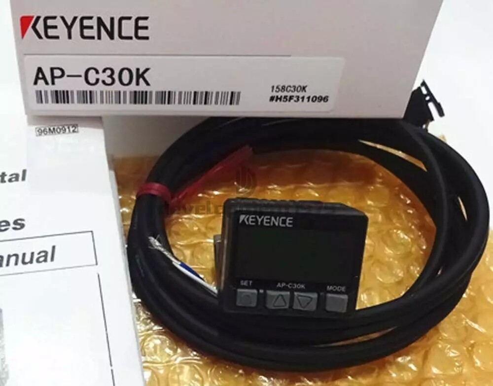 New For Keyence AP-C30K Pressure Sensor APC30K In Box fast shipping