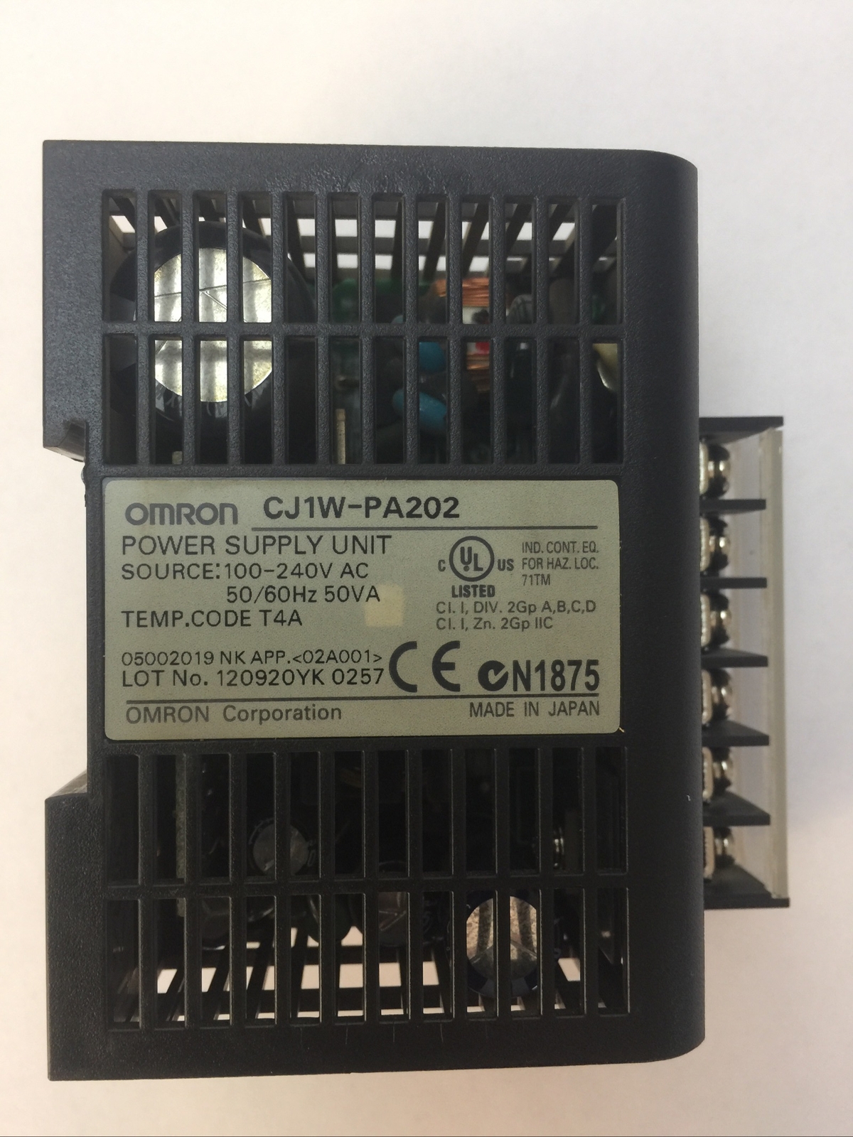 OMRON CJ1W-PA202 POWER SUPPLY UNIT 100-240VAC 50/60HZ 50VA