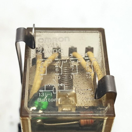 OMRON MY4N 24VDC POWER RELAY WITH BASE PYF14A / LOT OF 12