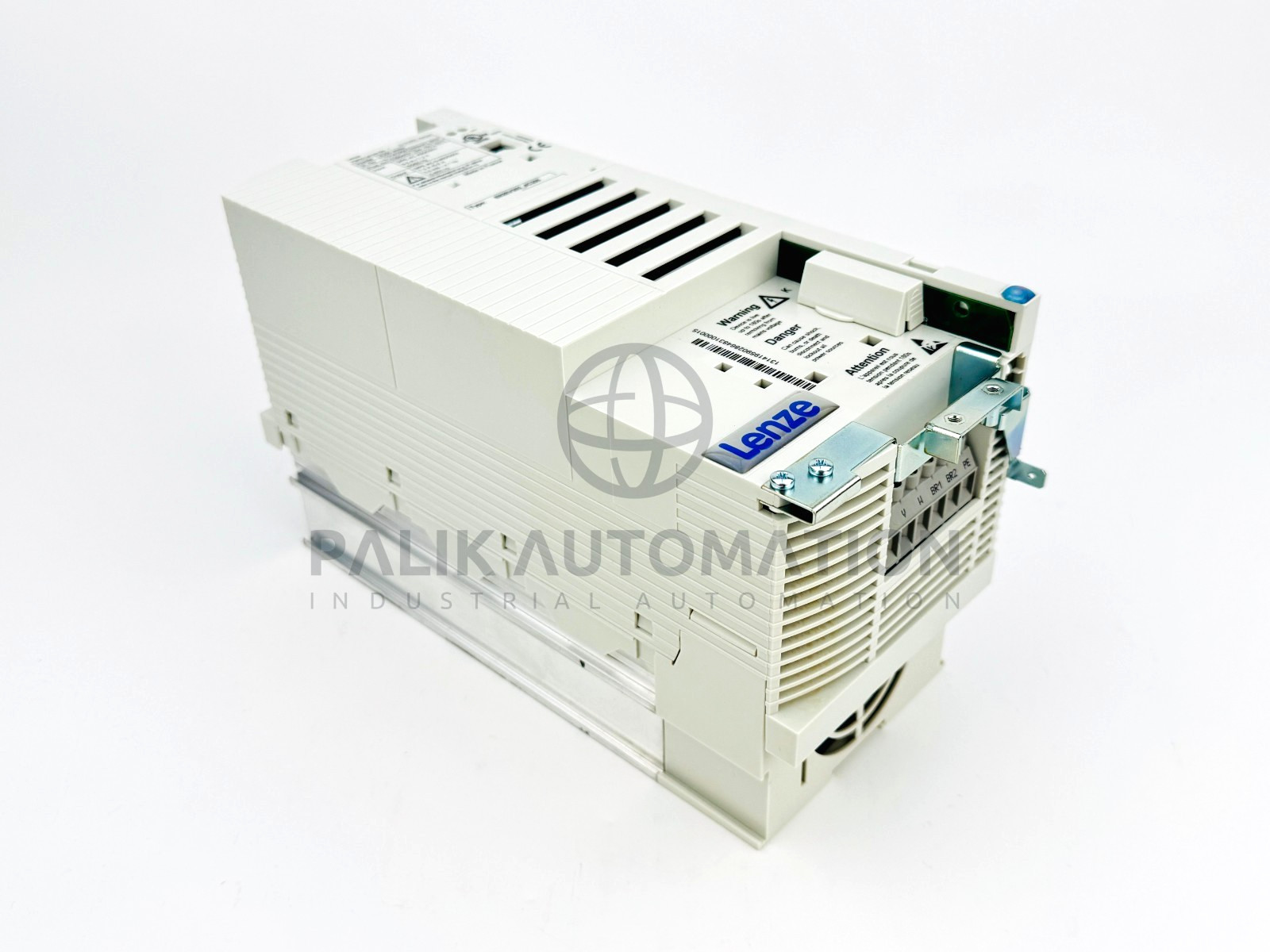 LENZE E82EV302K4C200 E82EV302_4C200 INVERTER 8200 SERIES 3.0kW 13141959 NEW