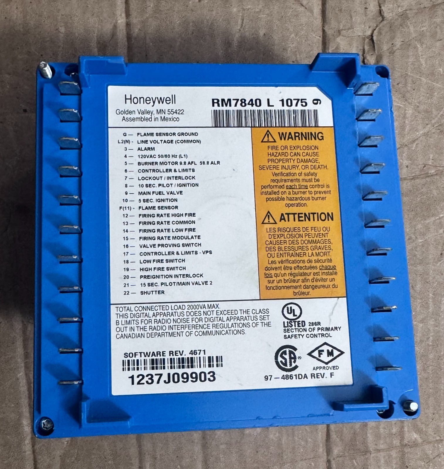 *NEW* Honeywell RM7840L1075 Automatic Programming Burner Control