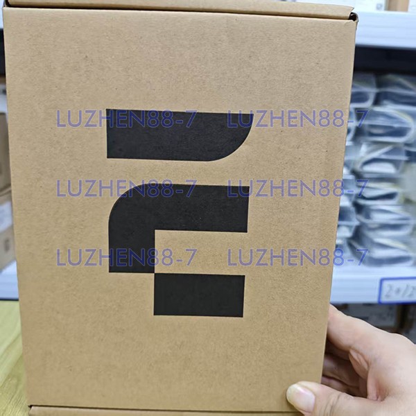 1PC New Original National Instruments USB8452 USB-8452 USB-8452