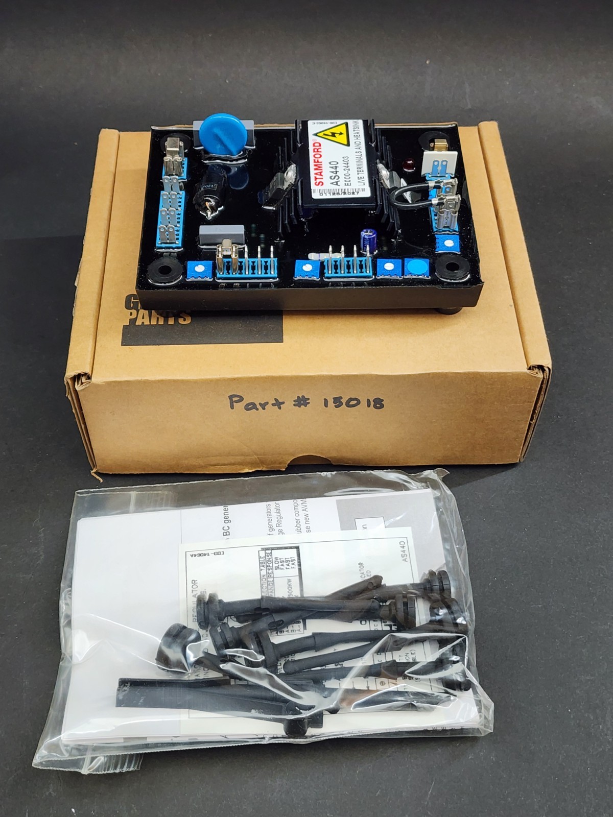 NEW AS440 AVR E000-24403 STAMFORD