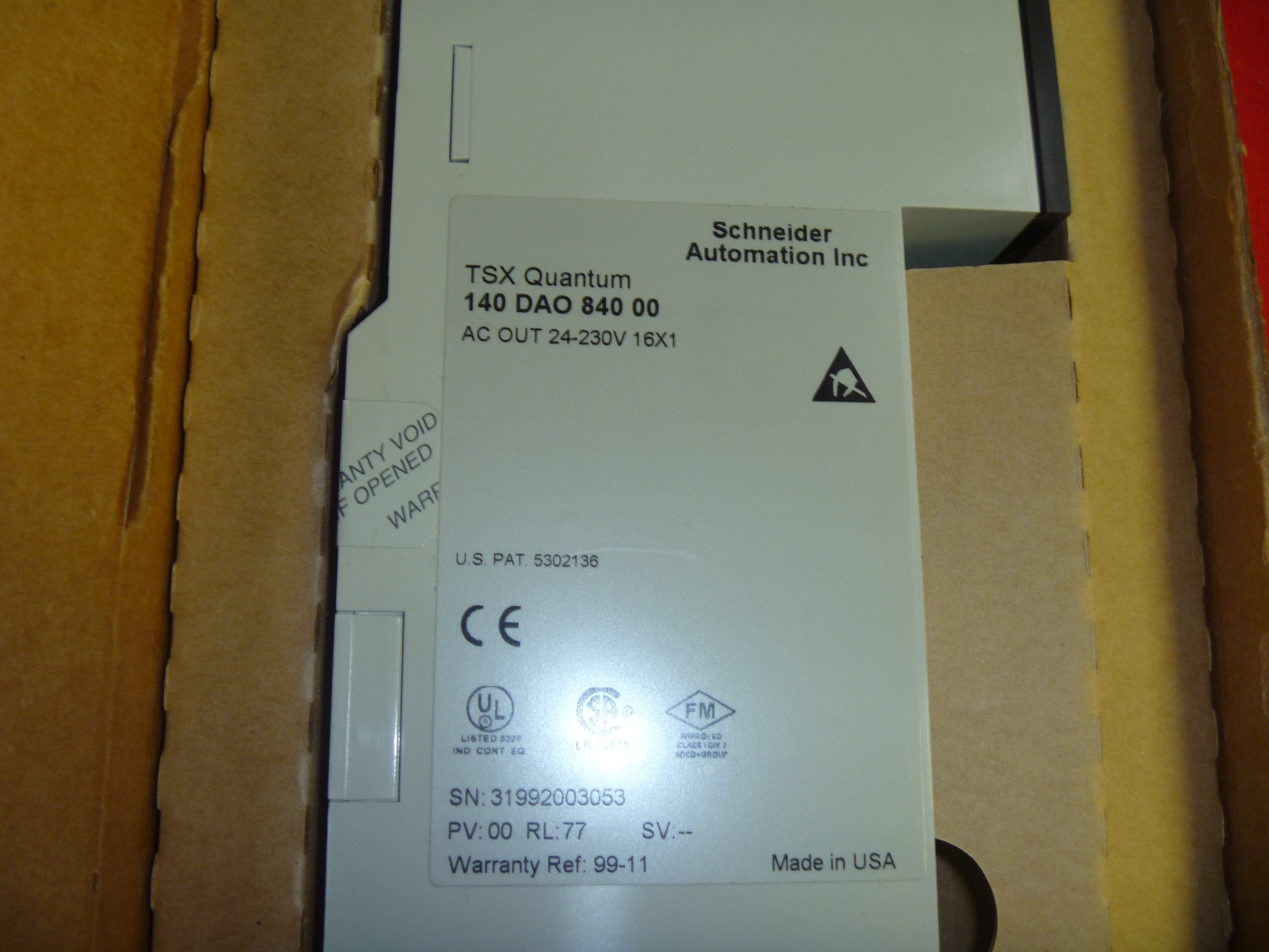 140DAO84000 New Modicon Quan AC OUT 100 140-DAO-840-00