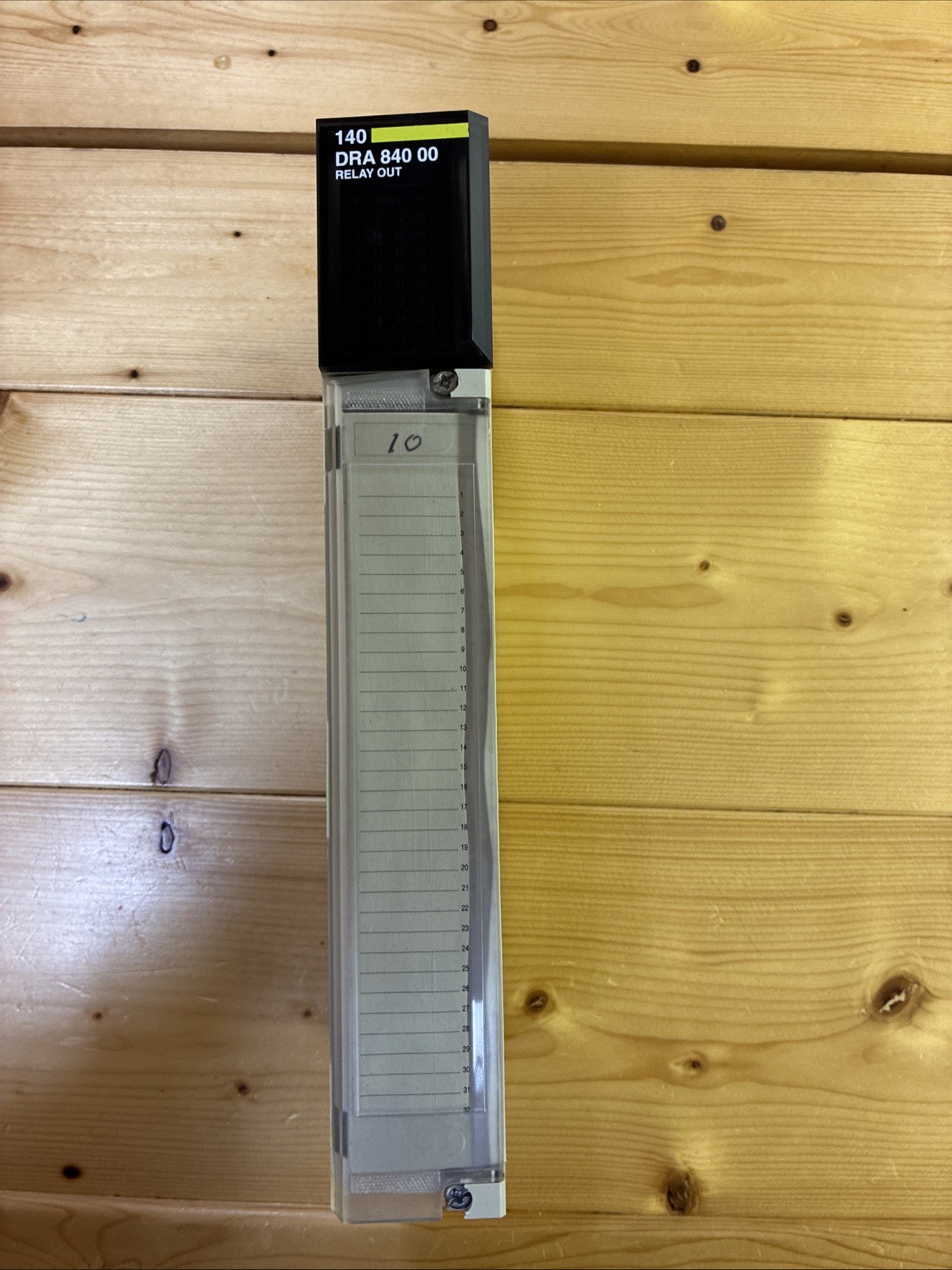 Schneider 140DRA84000 TSX Quantum Relay Out 16×1 TESTED
