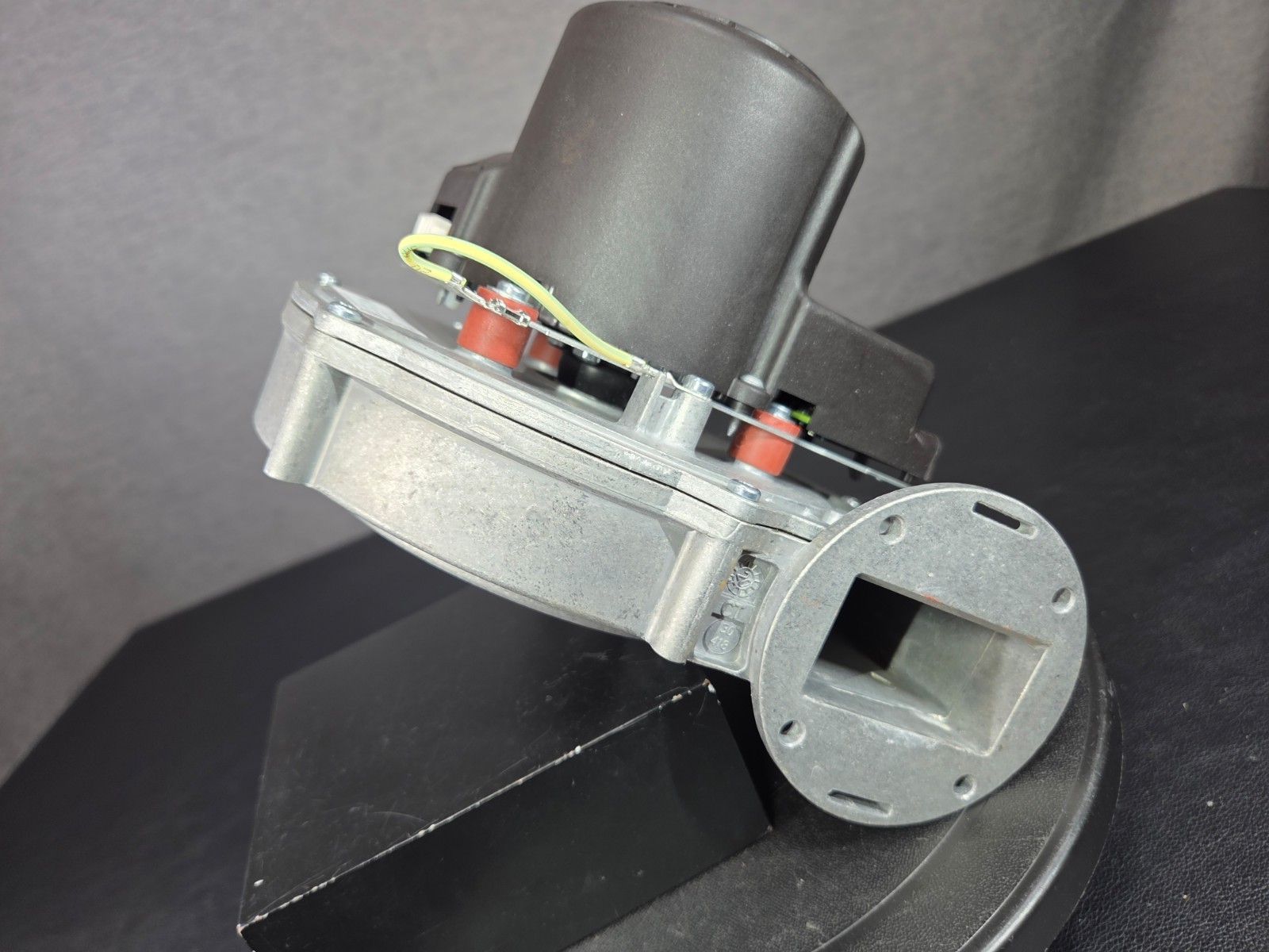Ebmpapst RG148/1200-3633-010312-103 Combustion Blower 115/120V AC 50/60Hz 300W