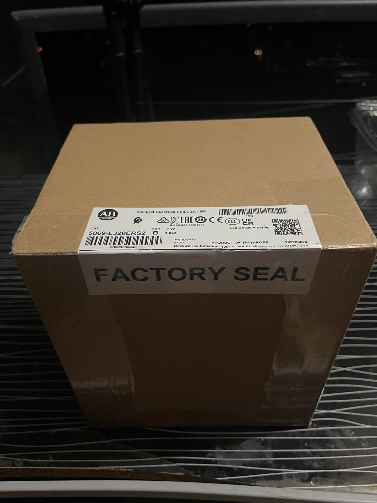 2022 NEW Seal 5069-L320ERS2 /B GuardLogix PLC Processor Compact