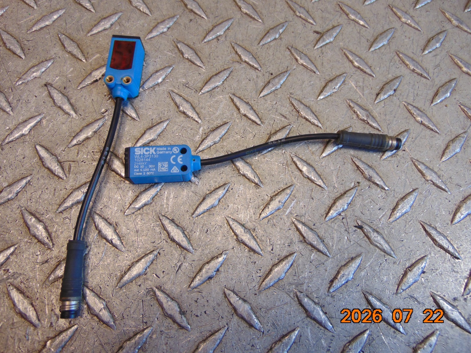(1) SICK WL4-3P3130 SENSOR 1028144