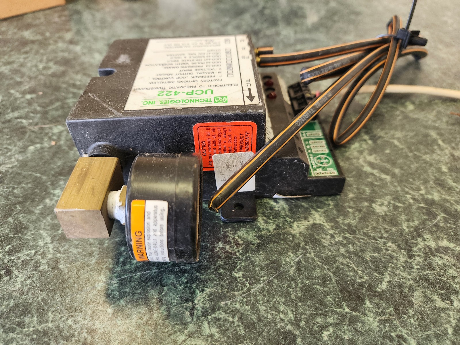 Johnson Controls Metasys Modular Assembly AP-VMA1420-0 & UCP-422 Transducer