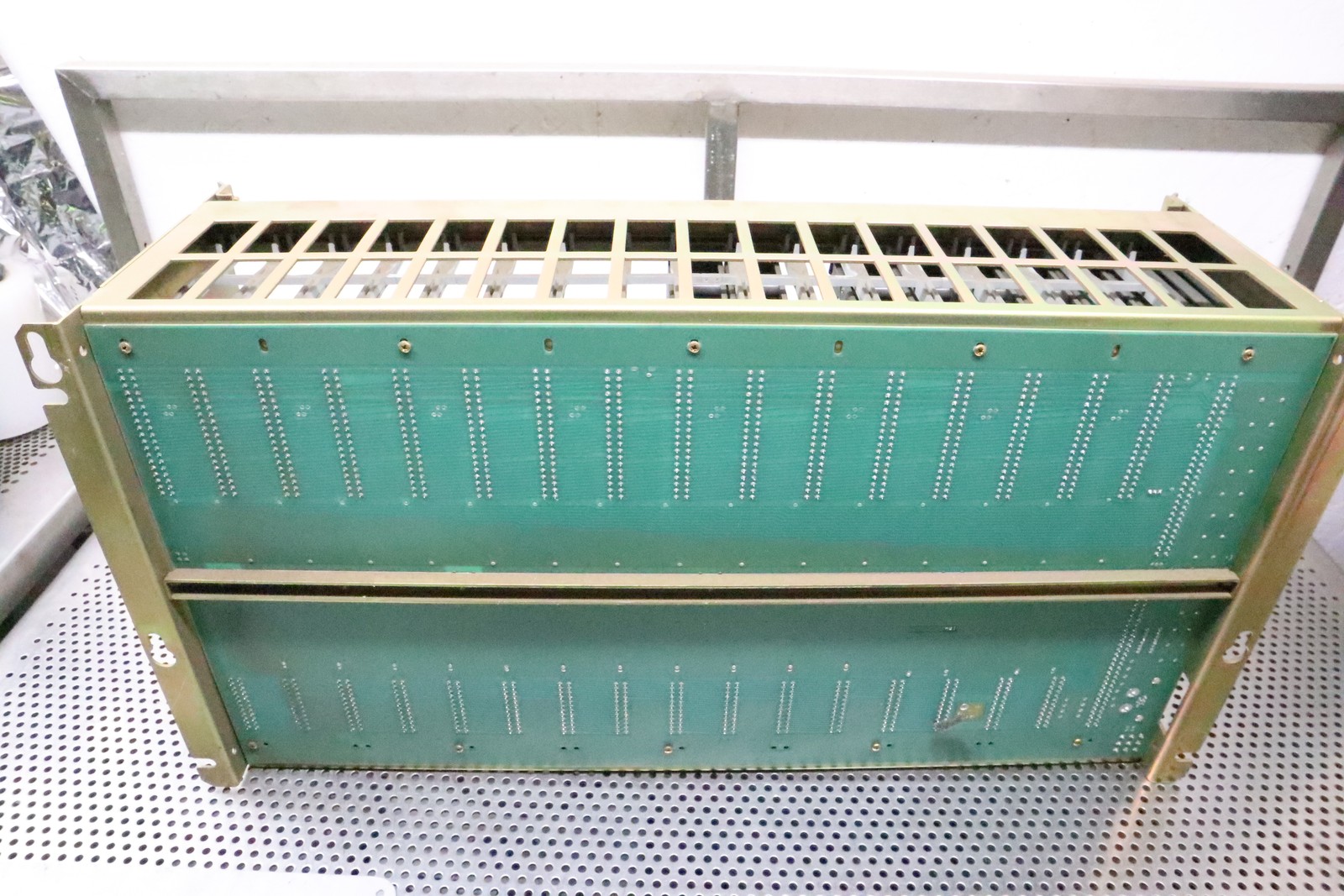 Allen Bradley 1771-A4B Ser B 1771-ASB/D (2) 1771-OAD/C & (5) 1771-IAD/D Used