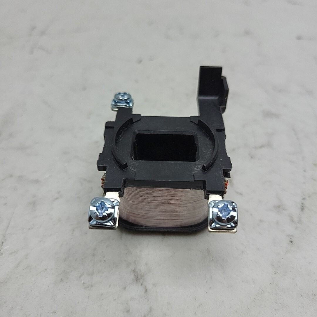 Eaton Cutler Hammer 9-2875-1 Magnetic Contactor Coil 120/110V AC 50/60Hz 45mm