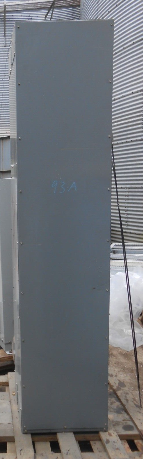ALLEN BRADLEY SNJBHSL01/1 MOTOR CONTROL CENTER 3PH 600 A EMPTY SECTION