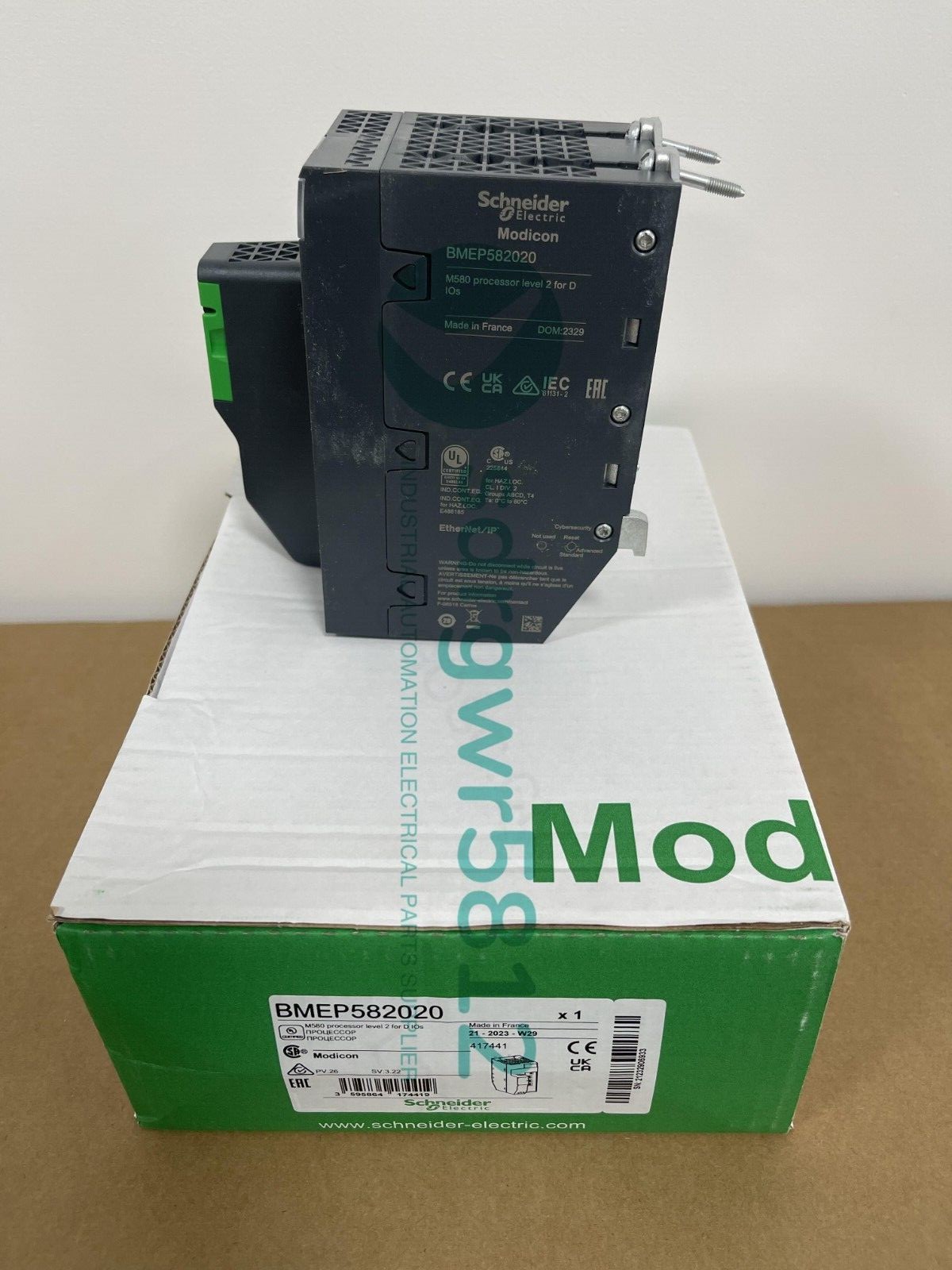 NEW Sealed SCHNEIDER ELECTRIC BMEP582020 Free Shipping